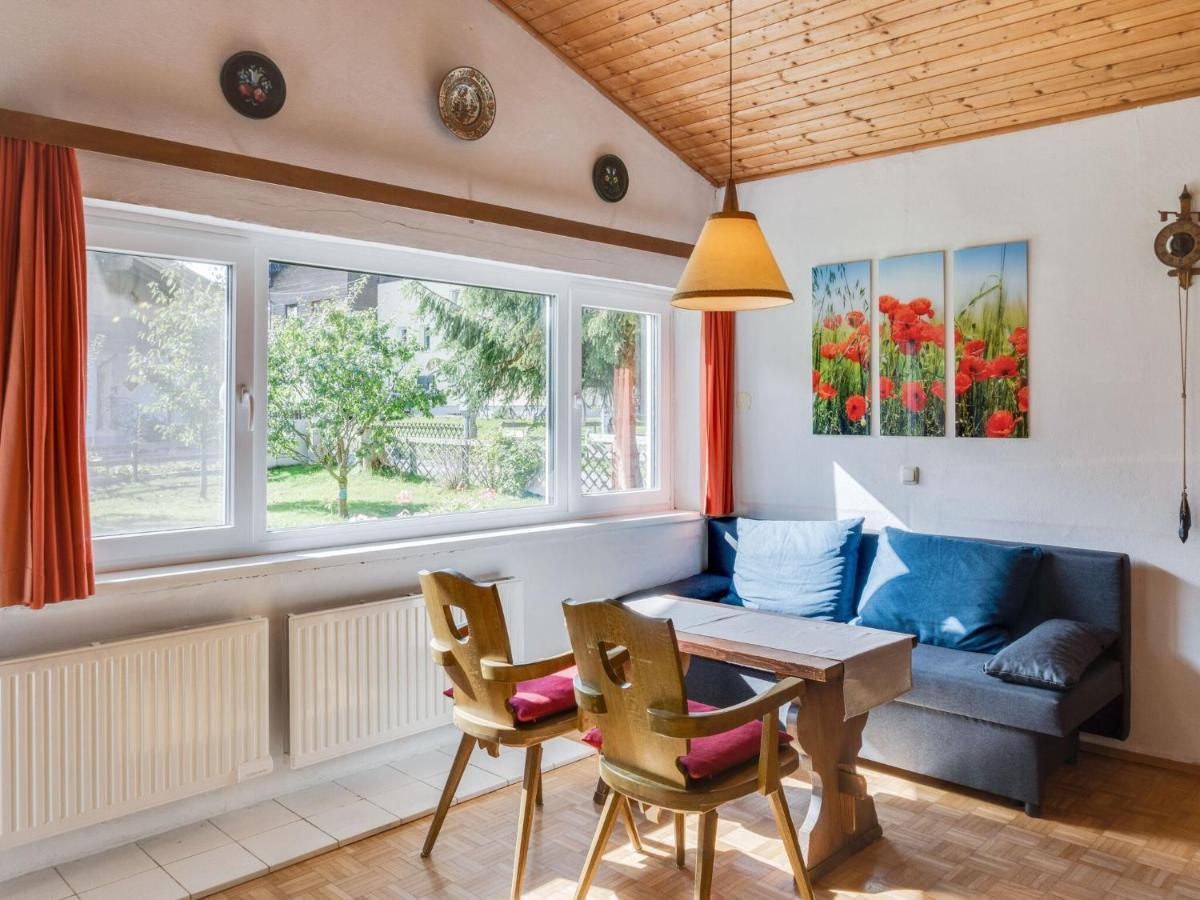 Spacious Chalet In Maishofen Near Forest ภายนอก รูปภาพ